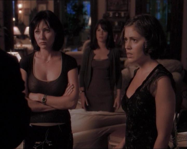 Charmed-Online_dot_net-1x03ThankYouForNotMorphing1644.jpg