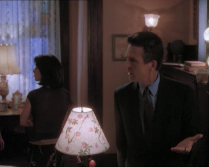 Charmed-Online_dot_net-1x03ThankYouForNotMorphing1657.jpg Charmed-Online_dot_net-1x03ThankYouForNotMorphing1657.jpg