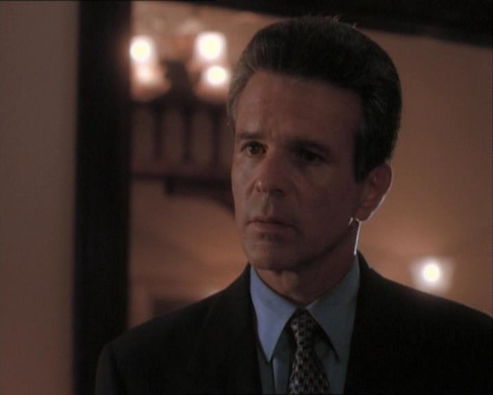 Charmed-Online_dot_net-1x03ThankYouForNotMorphing1666.jpg Charmed-Online_dot_net-1x03ThankYouForNotMorphing1666.jpg