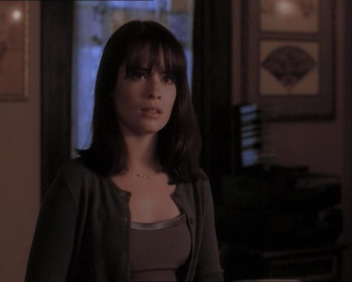 Charmed-Online_dot_net-1x03ThankYouForNotMorphing1670.jpg