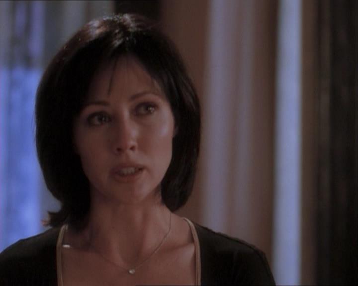 Charmed-Online_dot_net-1x03ThankYouForNotMorphing1673.jpg