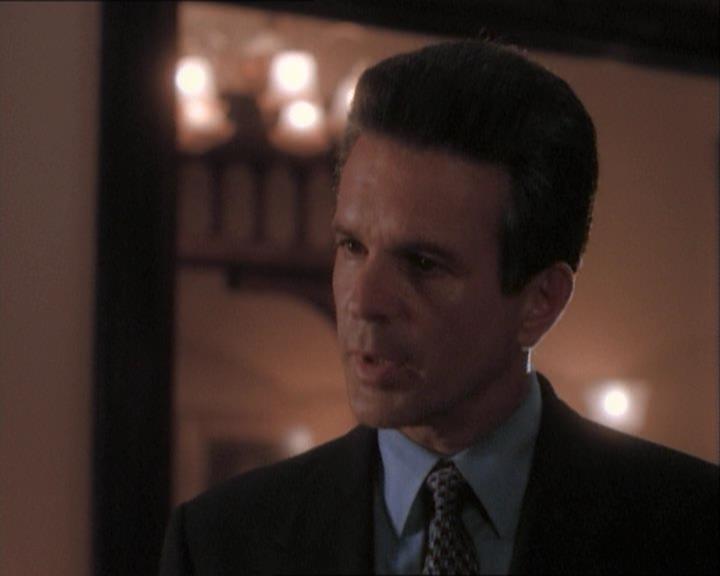 Charmed-Online_dot_net-1x03ThankYouForNotMorphing1675.jpg Charmed-Online_dot_net-1x03ThankYouForNotMorphing1675.jpg