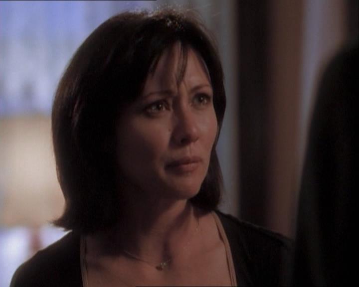 Charmed-Online_dot_net-1x03ThankYouForNotMorphing1686.jpg Charmed-Online_dot_net-1x03ThankYouForNotMorphing1686.jpg