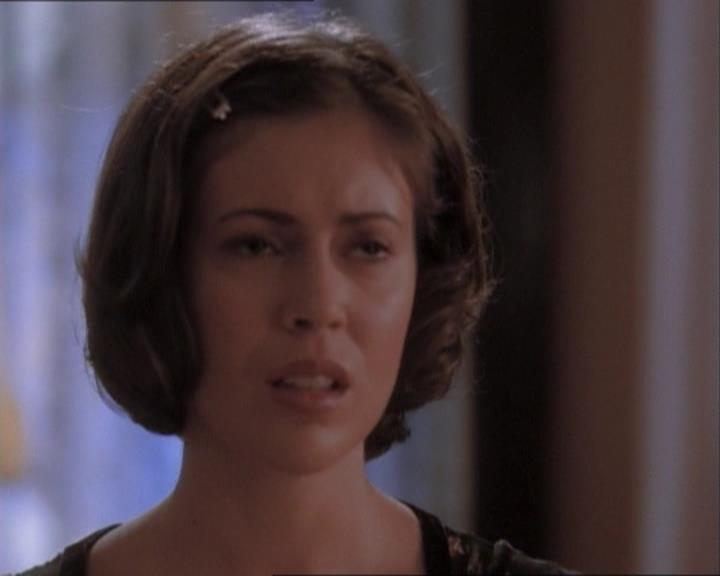 Charmed-Online_dot_net-1x03ThankYouForNotMorphing1726.jpg
