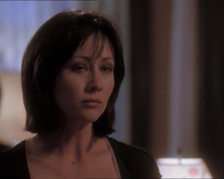 Charmed-Online_dot_net-1x03ThankYouForNotMorphing1745.jpg