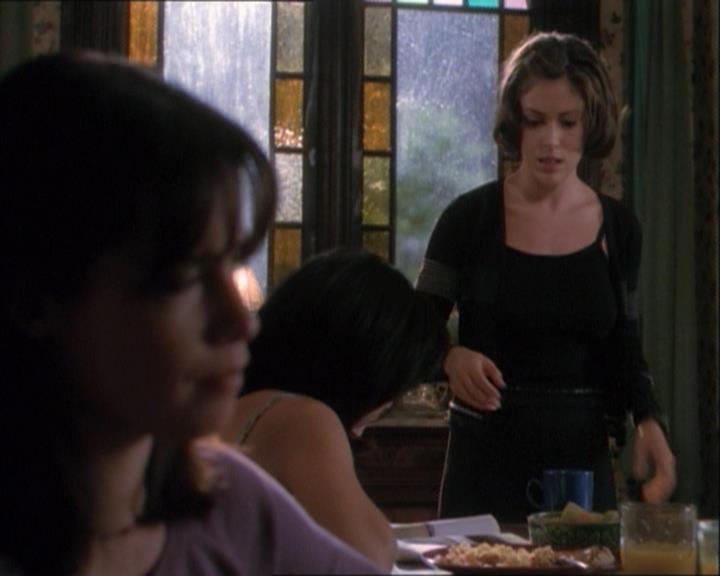 Charmed-Online_dot_net-1x03ThankYouForNotMorphing1917.jpg Charmed-Online_dot_net-1x03ThankYouForNotMorphing1917.jpg