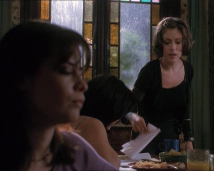 Charmed-Online_dot_net-1x03ThankYouForNotMorphing1918.jpg