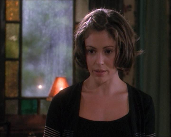 Charmed-Online_dot_net-1x03ThankYouForNotMorphing1953.jpg