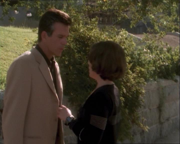 Charmed-Online_dot_net-1x03ThankYouForNotMorphing2016.jpg Charmed-Online_dot_net-1x03ThankYouForNotMorphing2016.jpg