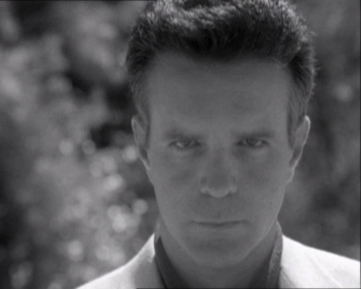 Charmed-Online_dot_net-1x03ThankYouForNotMorphing2037.jpg Charmed-Online_dot_net-1x03ThankYouForNotMorphing2037.jpg