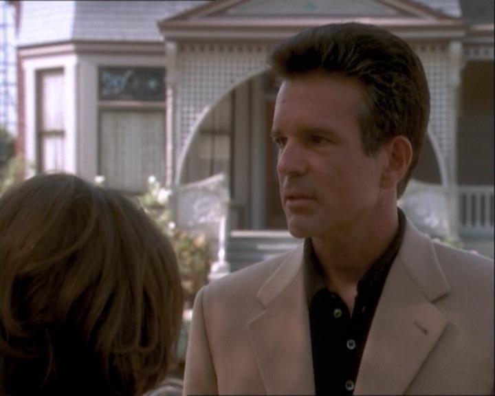 Charmed-Online_dot_net-1x03ThankYouForNotMorphing2057.jpg Charmed-Online_dot_net-1x03ThankYouForNotMorphing2057.jpg