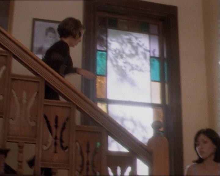 Charmed-Online_dot_net-1x03ThankYouForNotMorphing2124.jpg Charmed-Online_dot_net-1x03ThankYouForNotMorphing2124.jpg