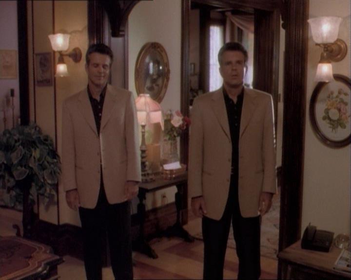 Charmed-Online_dot_net-1x03ThankYouForNotMorphing2131.jpg Charmed-Online_dot_net-1x03ThankYouForNotMorphing2131.jpg