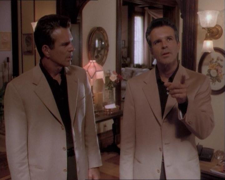 Charmed-Online_dot_net-1x03ThankYouForNotMorphing2153.jpg Charmed-Online_dot_net-1x03ThankYouForNotMorphing2153.jpg