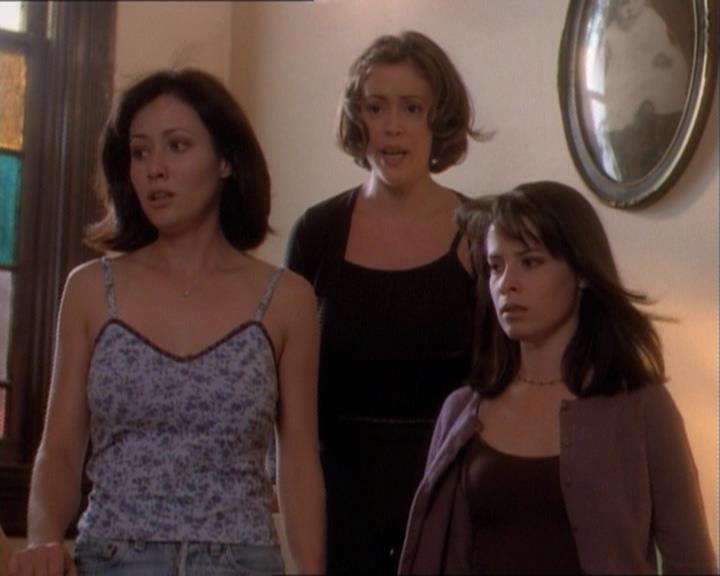 Charmed-Online_dot_net-1x03ThankYouForNotMorphing2196.jpg Charmed-Online_dot_net-1x03ThankYouForNotMorphing2196.jpg