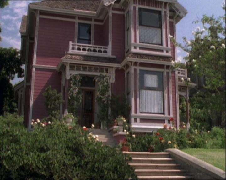 Charmed-Online_dot_net-1x03ThankYouForNotMorphing2259.jpg Charmed-Online_dot_net-1x03ThankYouForNotMorphing2259.jpg