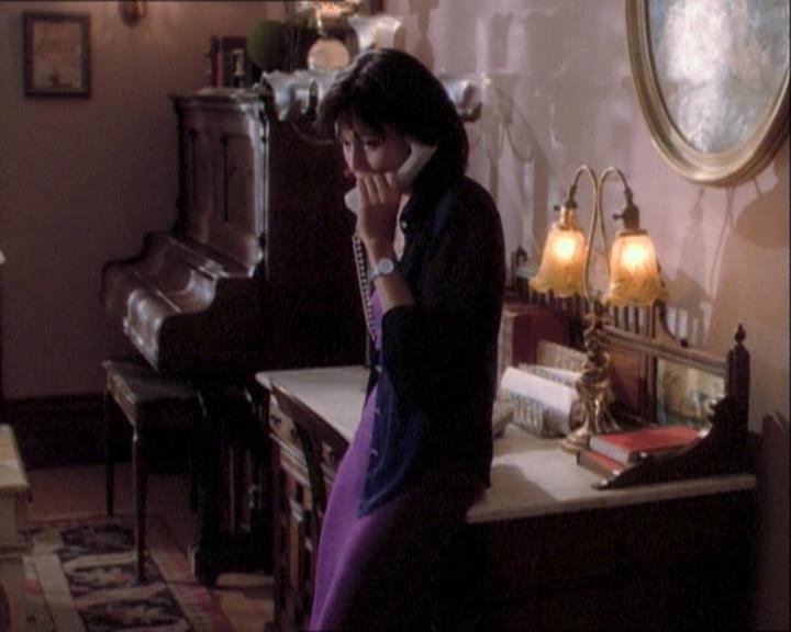 Charmed-Online_dot_net-1x03ThankYouForNotMorphing2264.jpg Charmed-Online_dot_net-1x03ThankYouForNotMorphing2264.jpg