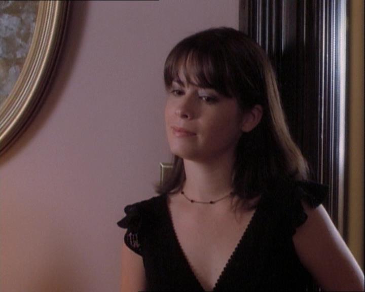 Charmed-Online_dot_net-1x03ThankYouForNotMorphing2274.jpg Charmed-Online_dot_net-1x03ThankYouForNotMorphing2274.jpg