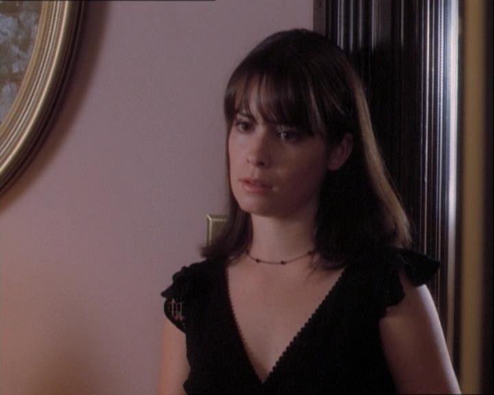 Charmed-Online_dot_net-1x03ThankYouForNotMorphing2284.jpg