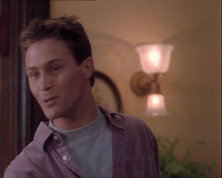 Charmed-Online_dot_net-1x03ThankYouForNotMorphing2335.jpg Charmed-Online_dot_net-1x03ThankYouForNotMorphing2335.jpg