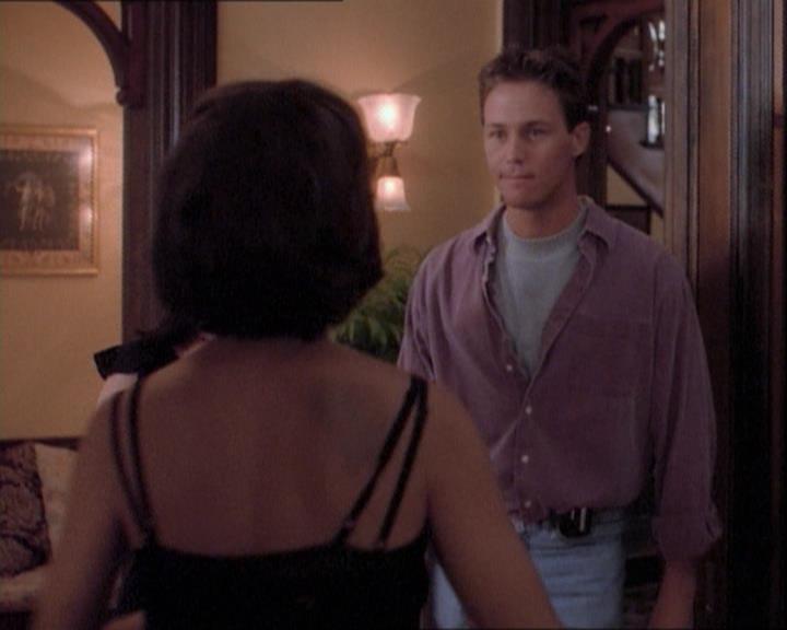 Charmed-Online_dot_net-1x03ThankYouForNotMorphing2342.jpg Charmed-Online_dot_net-1x03ThankYouForNotMorphing2342.jpg