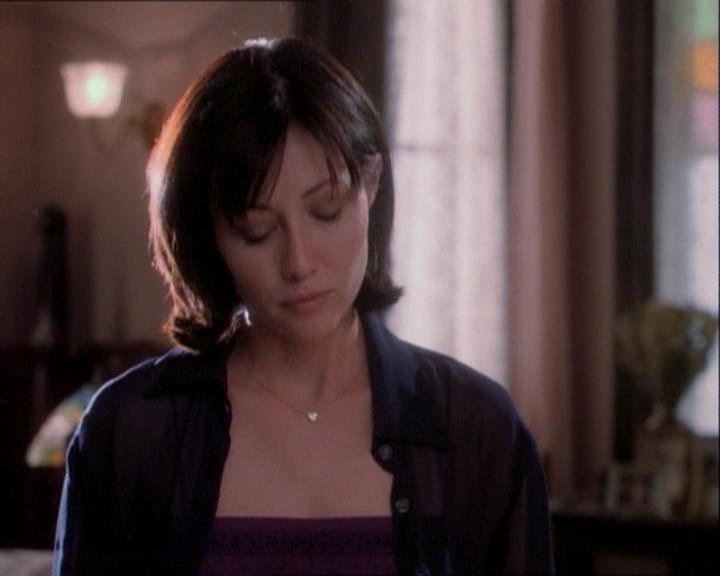 Charmed-Online_dot_net-1x03ThankYouForNotMorphing2367.jpg