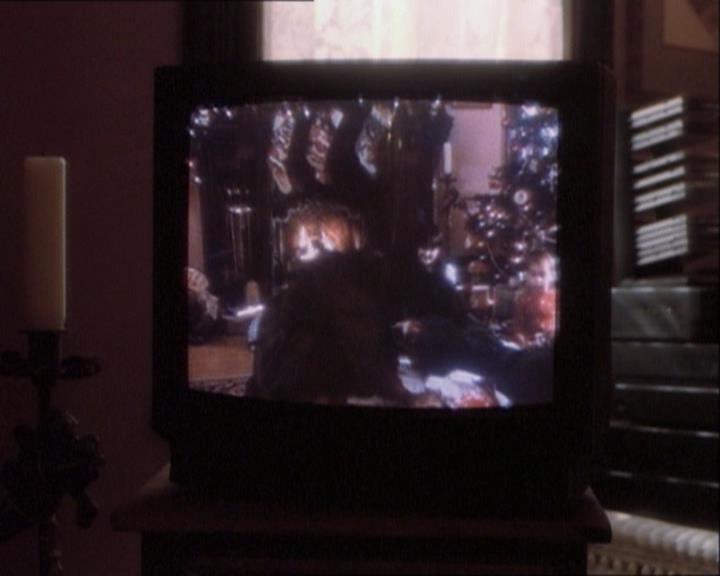 Charmed-Online_dot_net-1x03ThankYouForNotMorphing2391.jpg Charmed-Online_dot_net-1x03ThankYouForNotMorphing2391.jpg