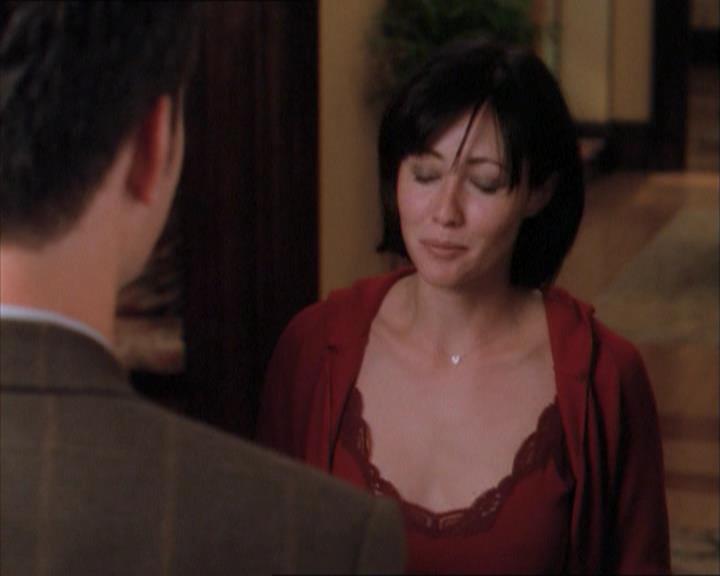 Charmed-Online_dot_net-1x04DeadManDating0013.jpg Charmed-Online_dot_net-1x04DeadManDating0013.jpg