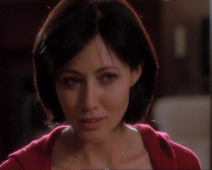 Charmed-Online_dot_net-1x04DeadManDating0046.jpg