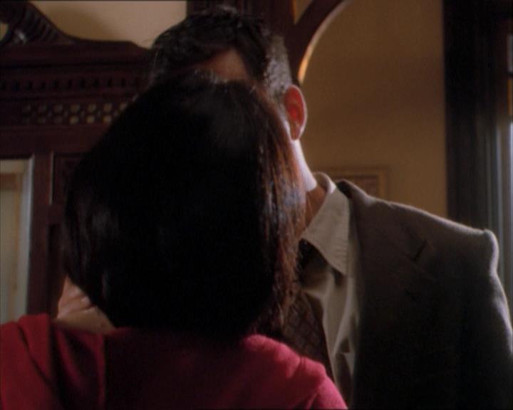 Charmed-Online_dot_net-1x04DeadManDating0069.jpg Charmed-Online_dot_net-1x04DeadManDating0069.jpg