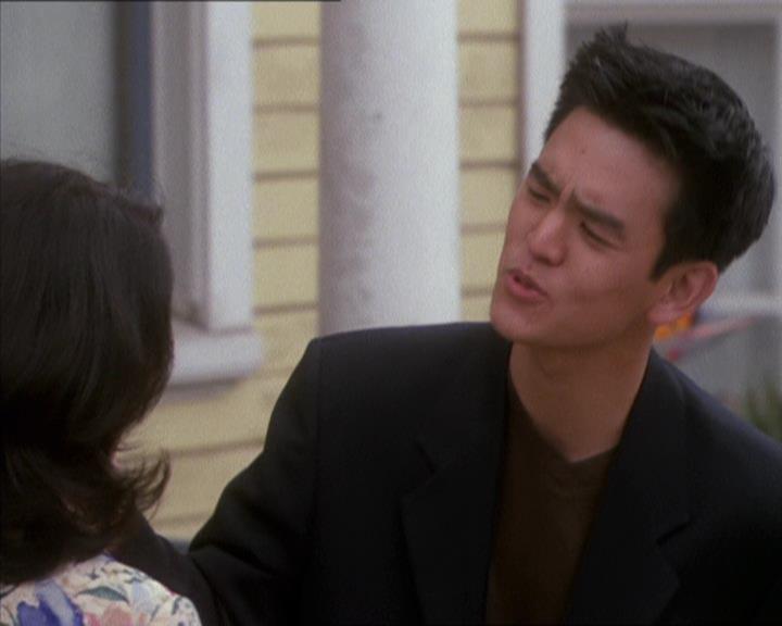 Charmed-Online_dot_net-1x04DeadManDating0116.jpg Charmed-Online_dot_net-1x04DeadManDating0116.jpg