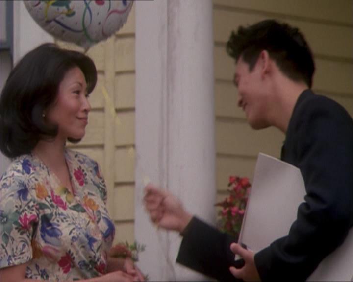 Charmed-Online_dot_net-1x04DeadManDating0119.jpg Charmed-Online_dot_net-1x04DeadManDating0119.jpg