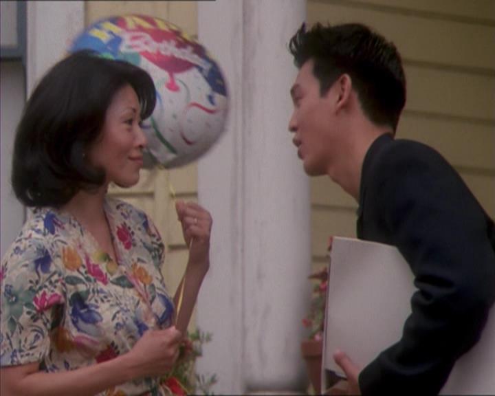 Charmed-Online_dot_net-1x04DeadManDating0120.jpg Charmed-Online_dot_net-1x04DeadManDating0120.jpg