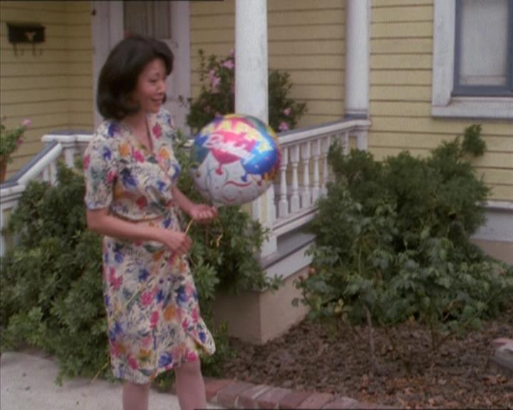 Charmed-Online_dot_net-1x04DeadManDating0123.jpg Charmed-Online_dot_net-1x04DeadManDating0123.jpg