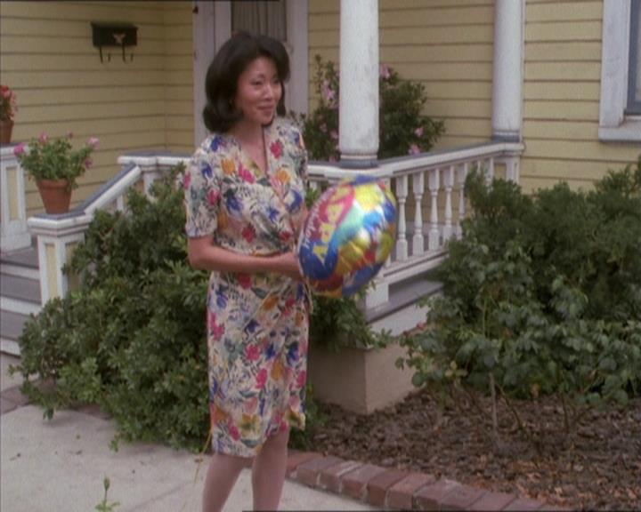 Charmed-Online_dot_net-1x04DeadManDating0124.jpg Charmed-Online_dot_net-1x04DeadManDating0124.jpg