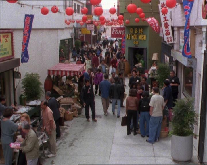 Charmed-Online_dot_net-1x04DeadManDating0125.jpg Charmed-Online_dot_net-1x04DeadManDating0125.jpg