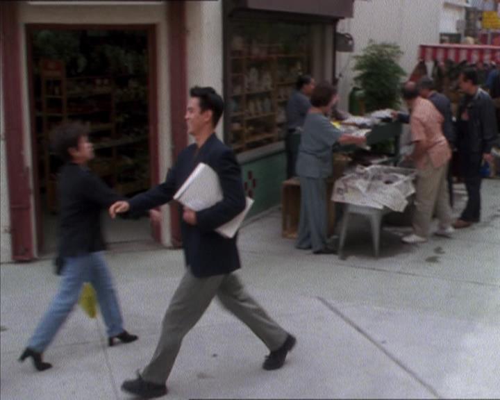 Charmed-Online_dot_net-1x04DeadManDating0130.jpg Charmed-Online_dot_net-1x04DeadManDating0130.jpg