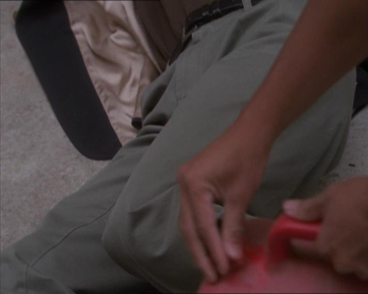 Charmed-Online_dot_net-1x04DeadManDating0186.jpg Charmed-Online_dot_net-1x04DeadManDating0186.jpg