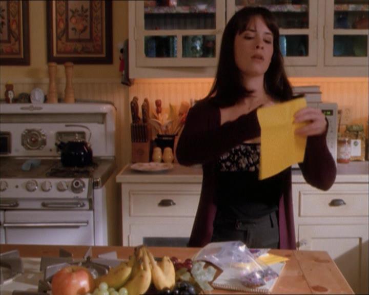 Charmed-Online_dot_net-1x04DeadManDating0288.jpg