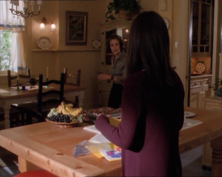 Charmed-Online_dot_net-1x04DeadManDating0299.jpg