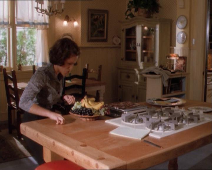 Charmed-Online_dot_net-1x04DeadManDating0310.jpg Charmed-Online_dot_net-1x04DeadManDating0310.jpg