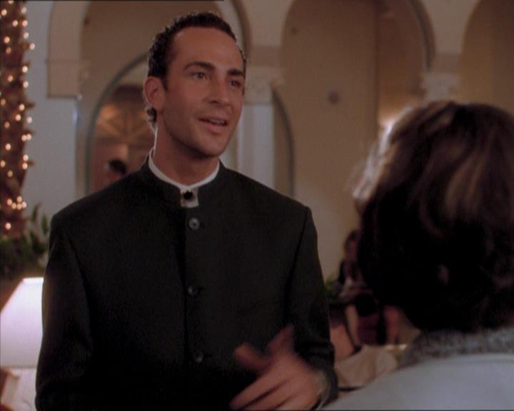 Charmed-Online_dot_net-1x04DeadManDating0444.jpg Charmed-Online_dot_net-1x04DeadManDating0444.jpg