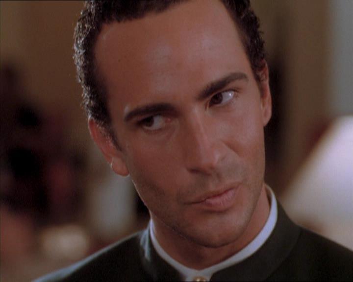 Charmed-Online_dot_net-1x04DeadManDating0462.jpg Charmed-Online_dot_net-1x04DeadManDating0462.jpg