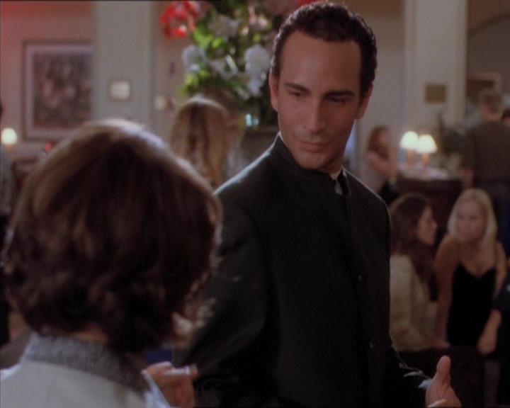 Charmed-Online_dot_net-1x04DeadManDating0465.jpg Charmed-Online_dot_net-1x04DeadManDating0465.jpg