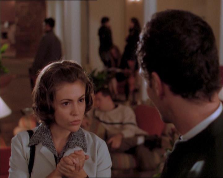 Charmed-Online_dot_net-1x04DeadManDating0466.jpg Charmed-Online_dot_net-1x04DeadManDating0466.jpg