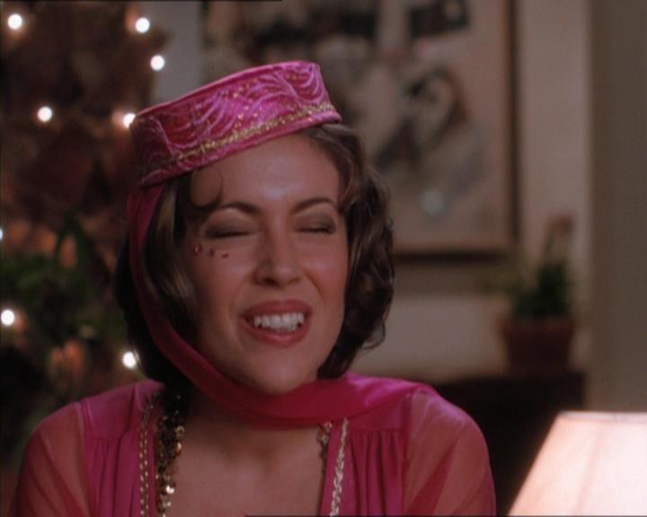 Charmed-Online_dot_net-1x04DeadManDating0538.jpg Charmed-Online_dot_net-1x04DeadManDating0538.jpg