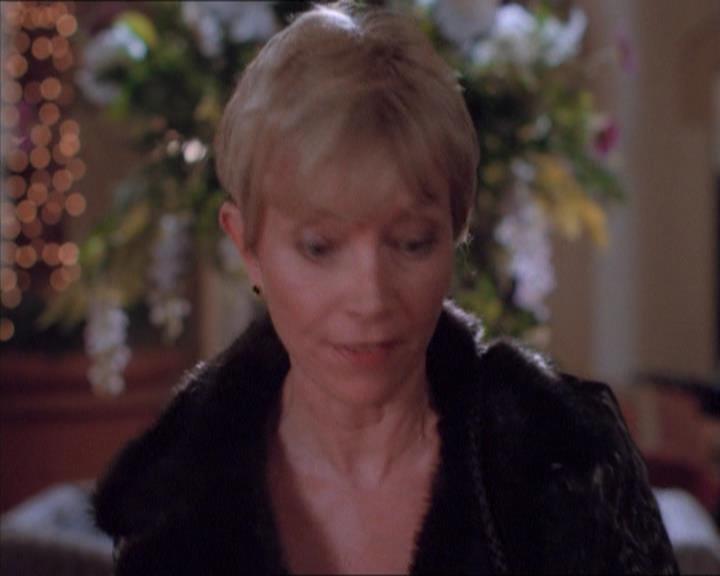 Charmed-Online_dot_net-1x04DeadManDating0551.jpg Charmed-Online_dot_net-1x04DeadManDating0551.jpg