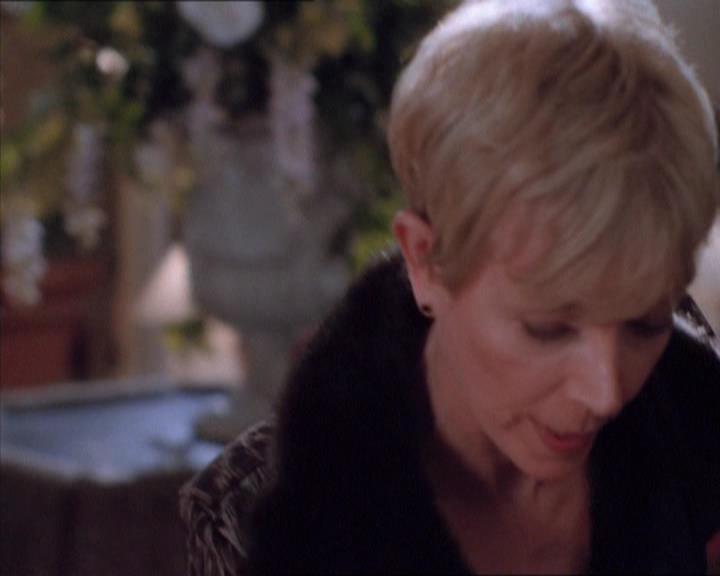 Charmed-Online_dot_net-1x04DeadManDating0552.jpg Charmed-Online_dot_net-1x04DeadManDating0552.jpg