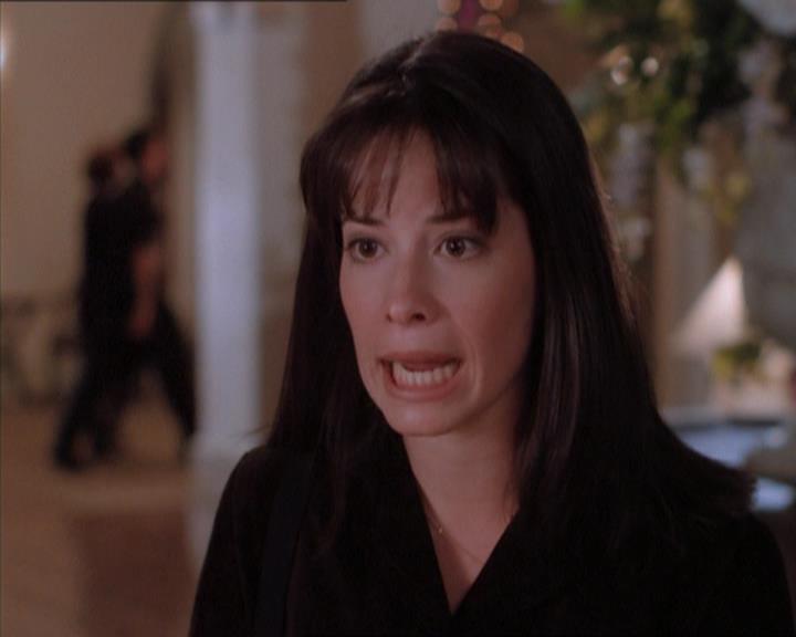 Charmed-Online_dot_net-1x04DeadManDating0582.jpg Charmed-Online_dot_net-1x04DeadManDating0582.jpg