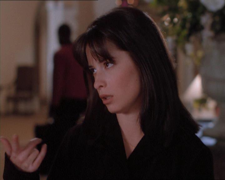 Charmed-Online_dot_net-1x04DeadManDating0595.jpg Charmed-Online_dot_net-1x04DeadManDating0595.jpg